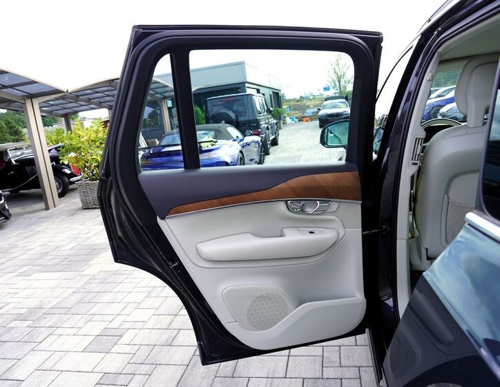 Volvo XC90 18