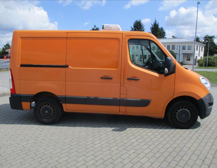 Renault Master 33