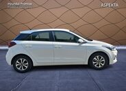Hyundai i20 6
