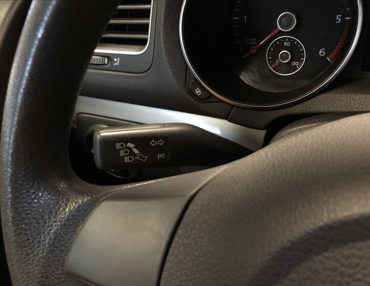 Volkswagen Golf 17
