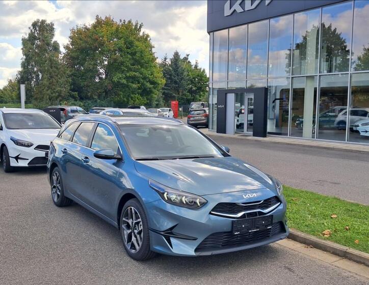 KIA Ceed 4
