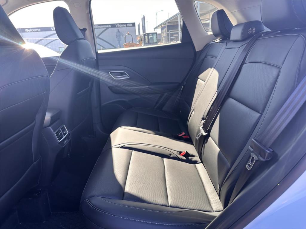 MG ZS 11