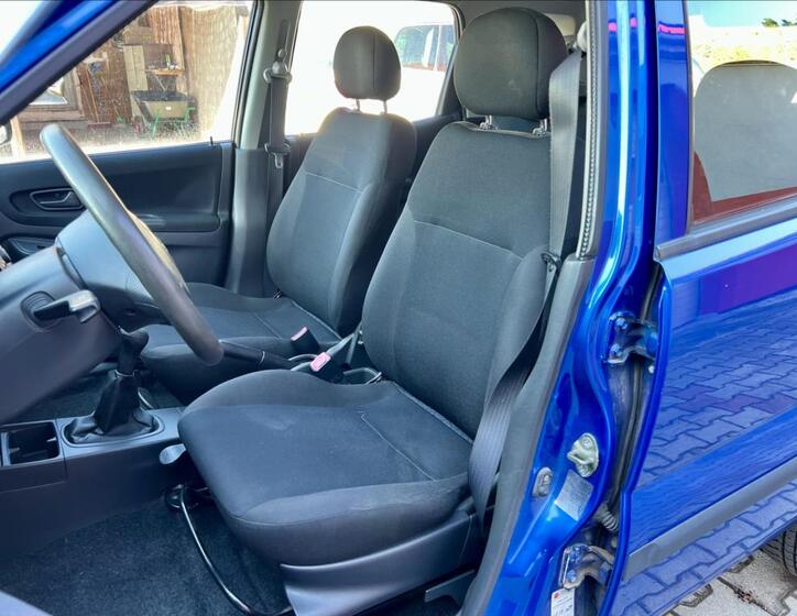 Suzuki Ignis 10
