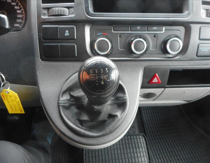 Volkswagen Transporter 16