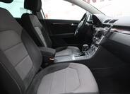 Volkswagen Passat 13