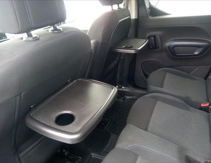 Peugeot Rifter 13