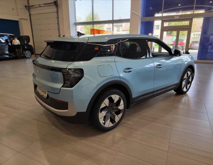 Ford Explorer 6