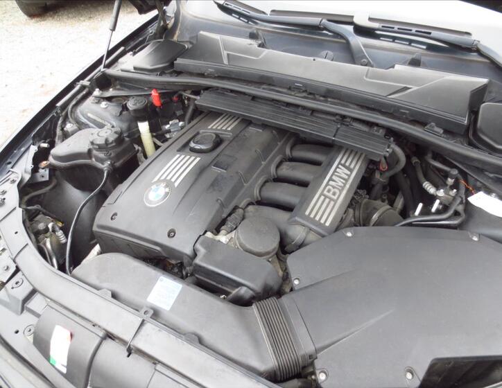 BMW Řada 3 32