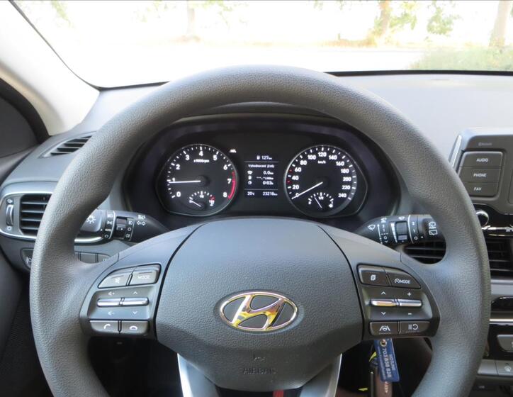 Hyundai i30 18