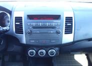 Mitsubishi Outlander 23