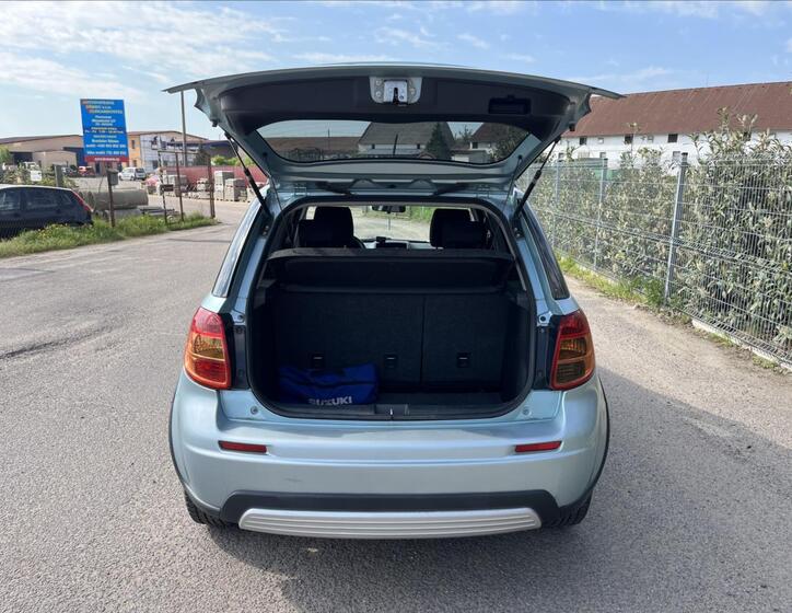 Suzuki SX4 29