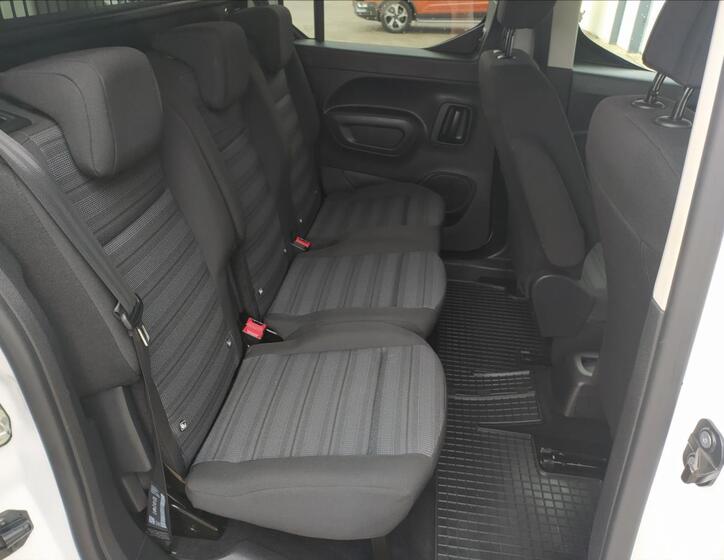 Opel Combo 8