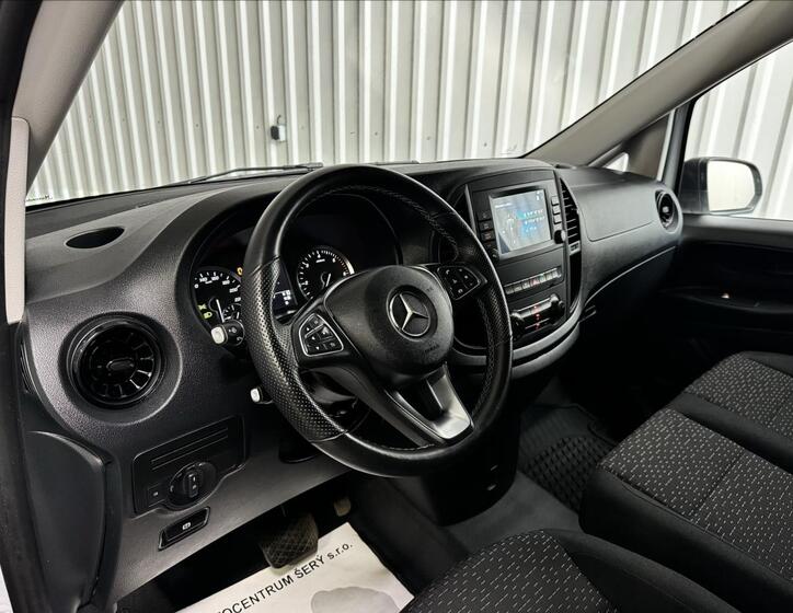 Mercedes-Benz Vito 15