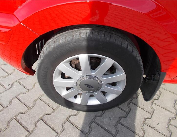Ford Fusion 6