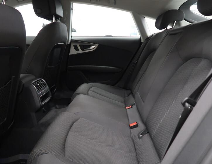 Audi A7 15