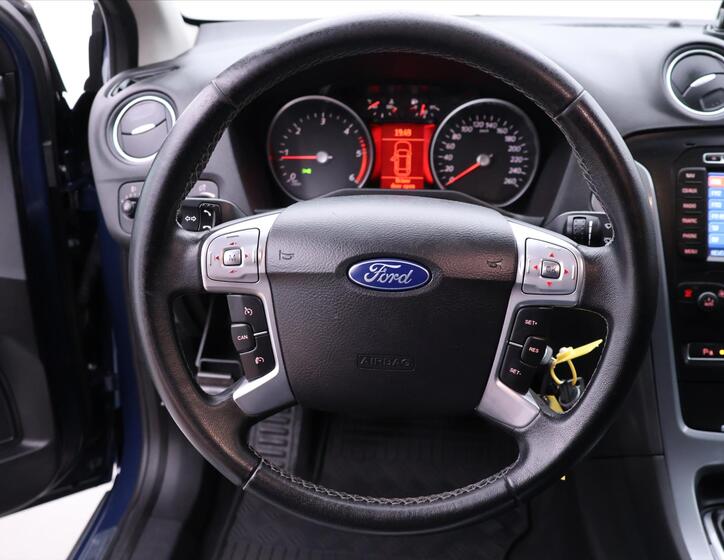 Ford Mondeo 18