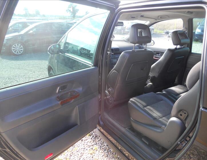 Volkswagen Sharan 17