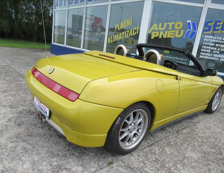 Alfa Romeo Spider 5