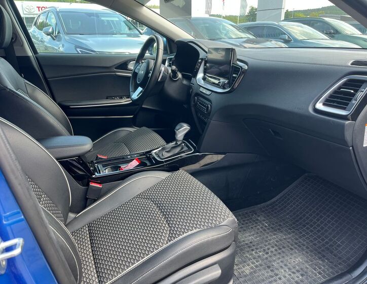 KIA Ceed 8