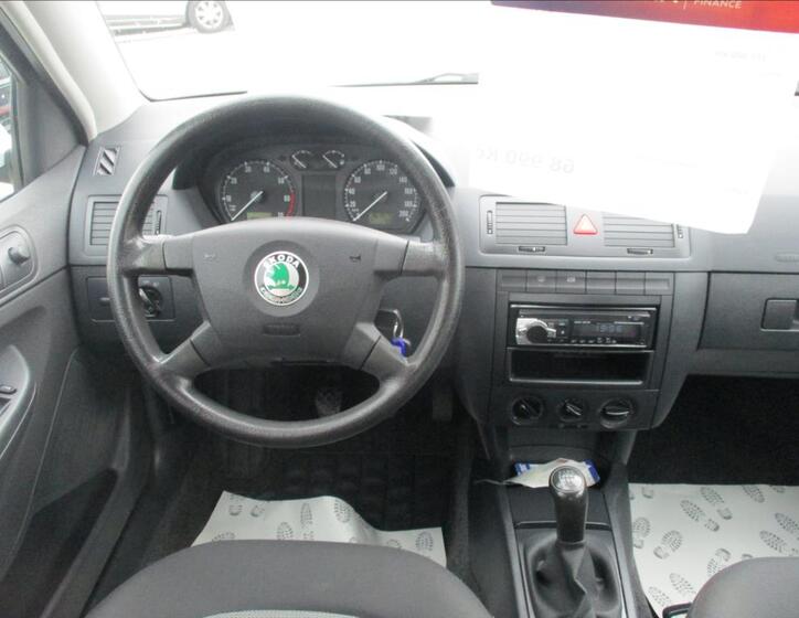 Škoda Fabia 16
