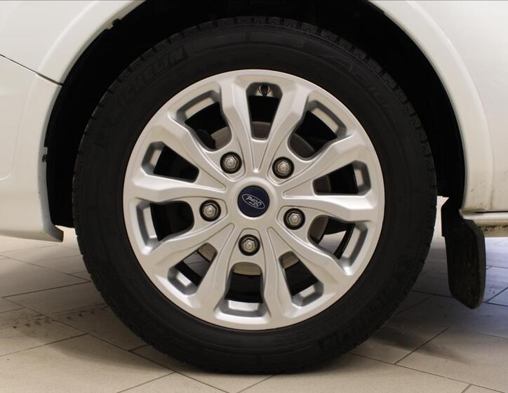 Ford Tourneo Custom 31