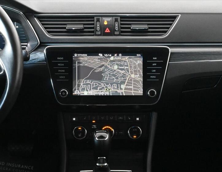 Škoda Superb 12