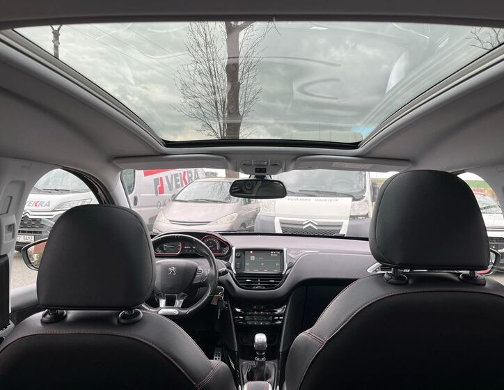 Peugeot 2008 10