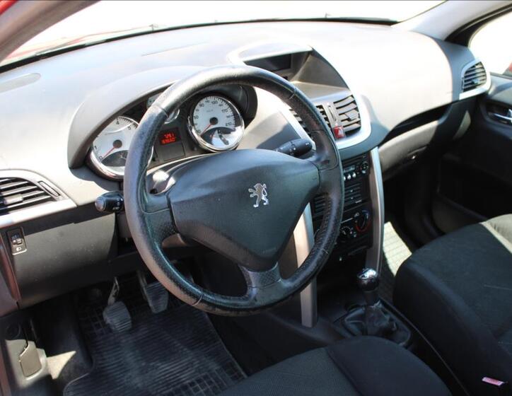 Peugeot 207 10