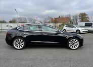 Tesla Model 3 4