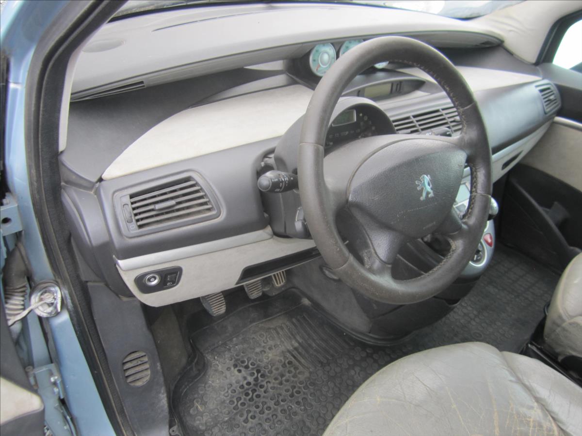 Peugeot 807