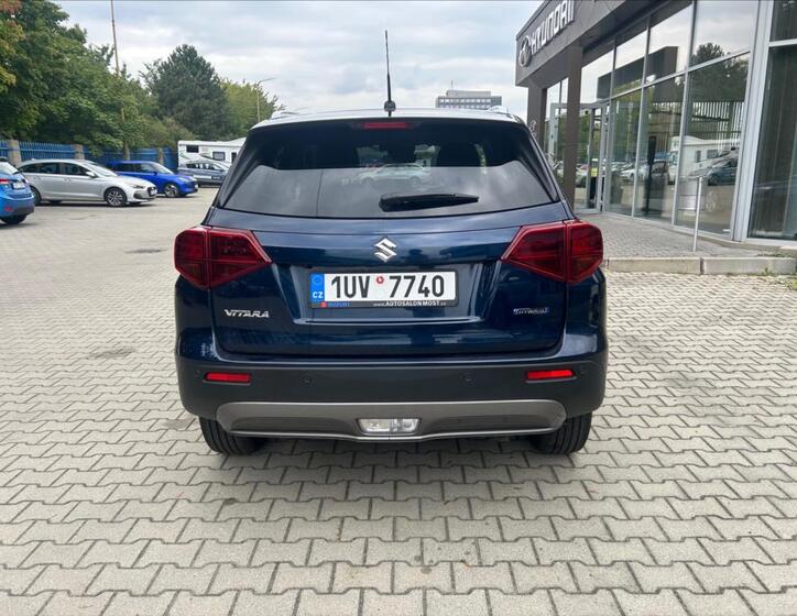 Suzuki Vitara 6