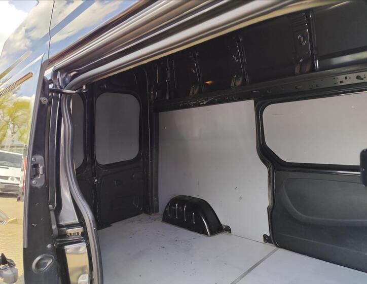 Renault Trafic 4