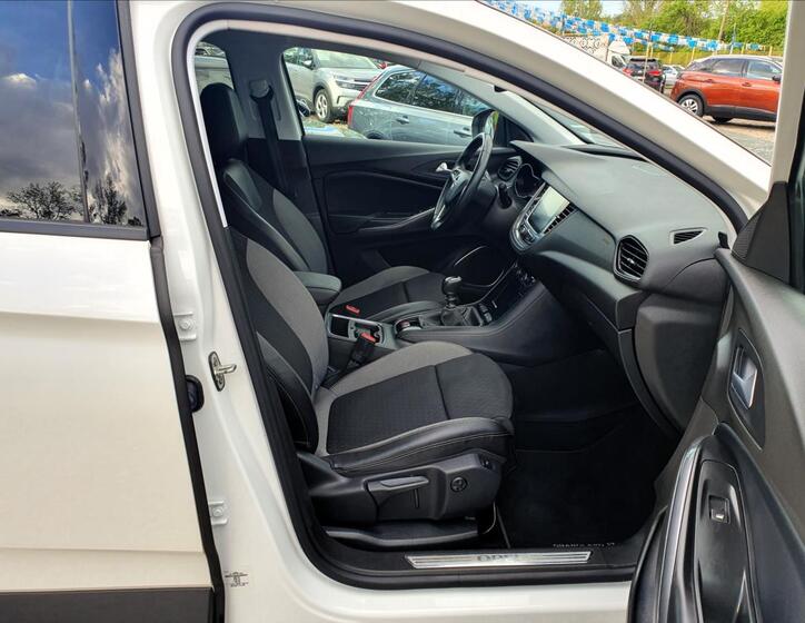 Opel Grandland X 12