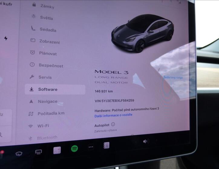 Tesla Model 3 20