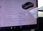 Tesla Model 3 20