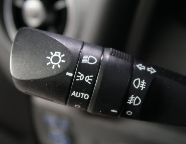 Toyota Auris 25