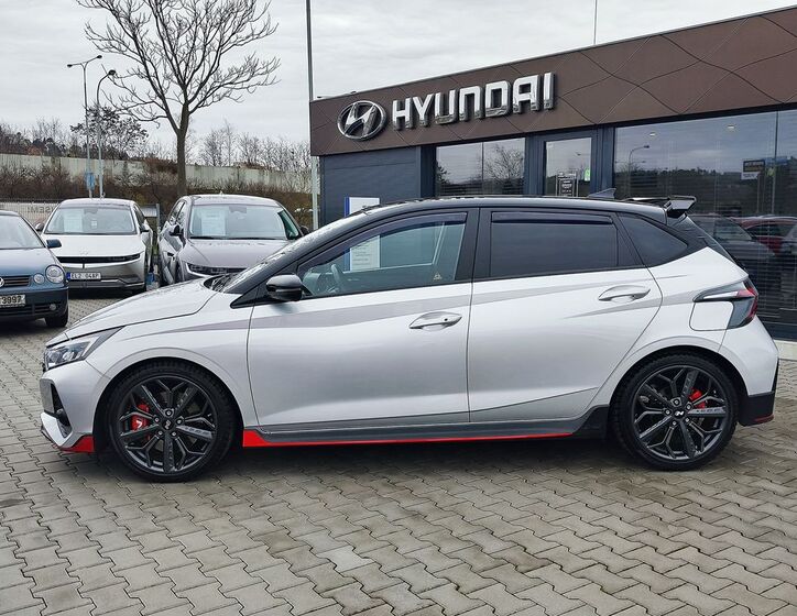 Hyundai i20 8