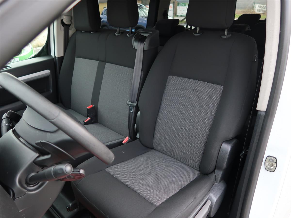 Peugeot Traveller