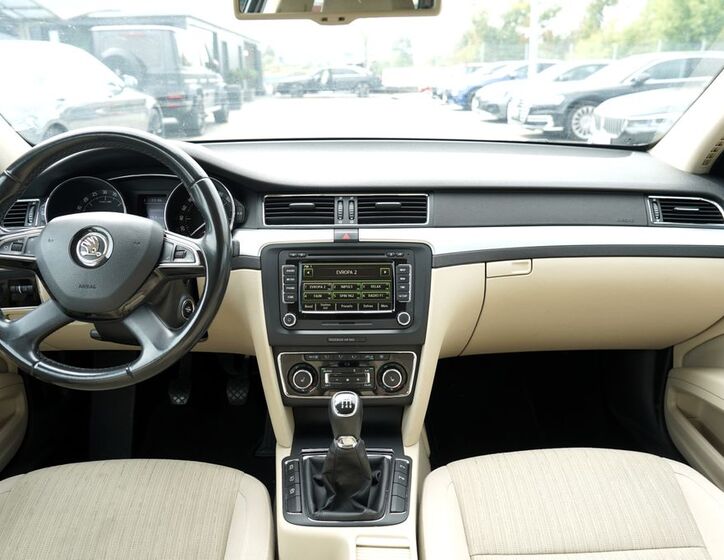 Škoda Superb 27