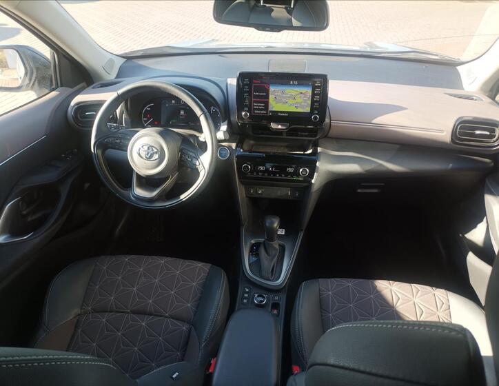 Toyota Yaris 7