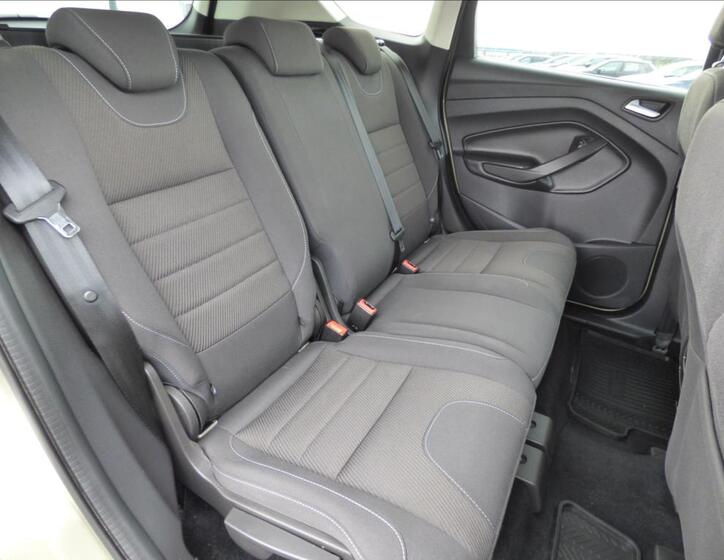Ford Kuga 40