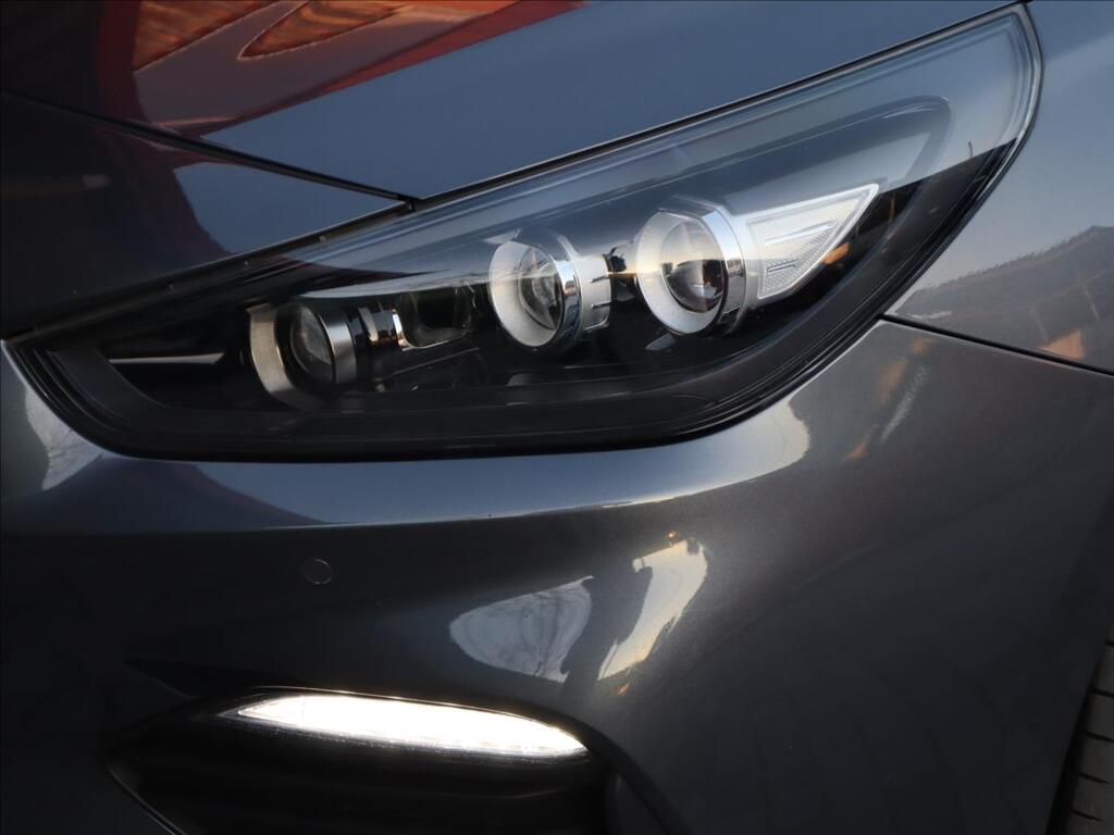 Hyundai i30 41
