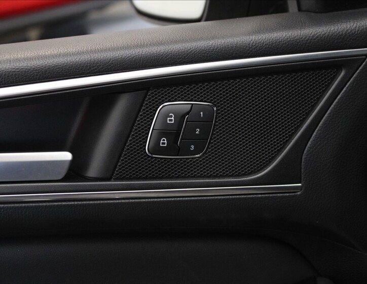 Ford S-MAX 21