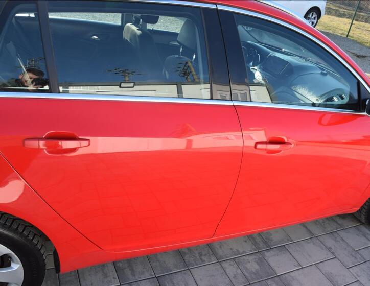 Opel Insignia 11