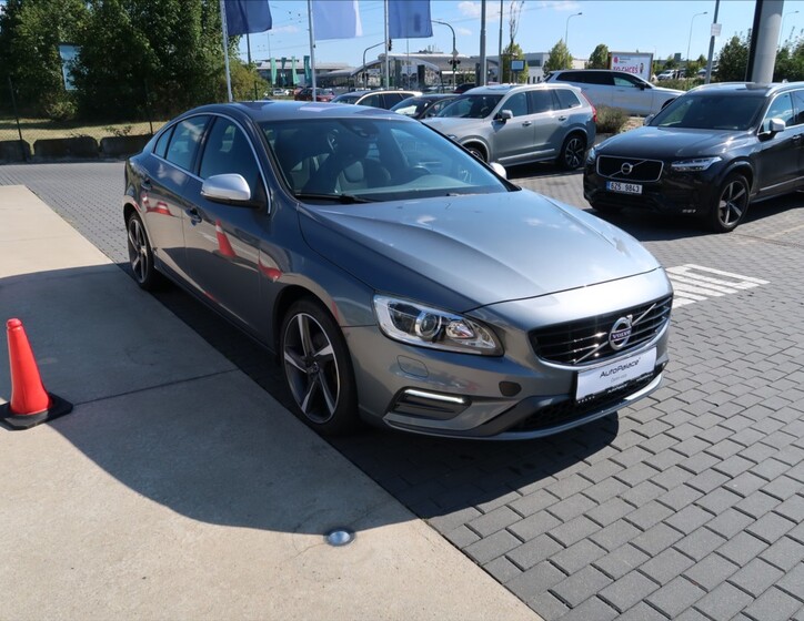 Volvo S60 3