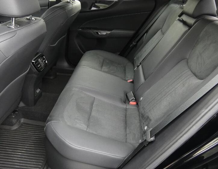 Lexus NX 350h 18