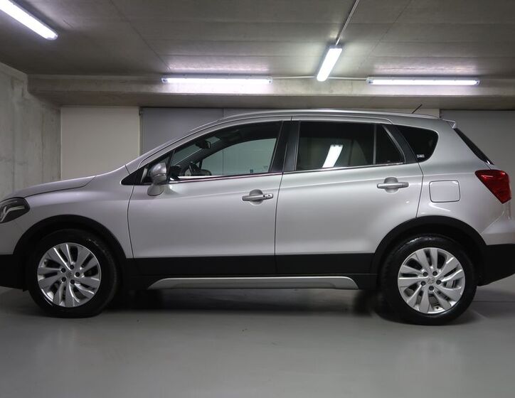 Suzuki SX4 8