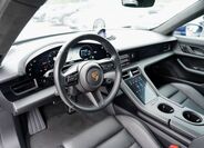 Porsche Taycan 26