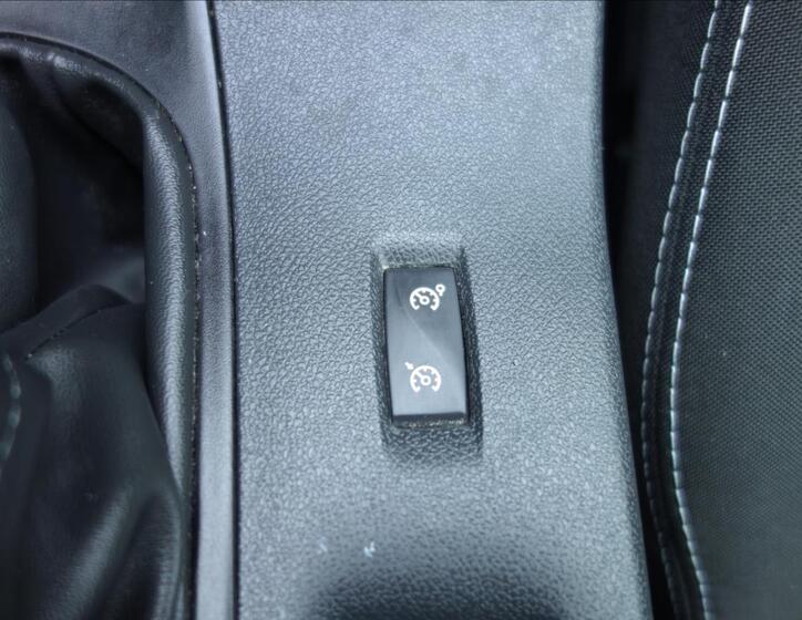 Renault Fluence 24