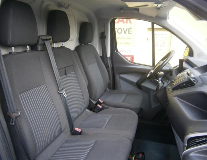 Ford Transit Custom 10